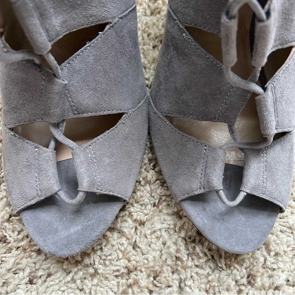 Ann Taylor Elaina Smokey Charcoal Suede Lace Up Heel/Bootie Size 7 - Picture 3 of 9